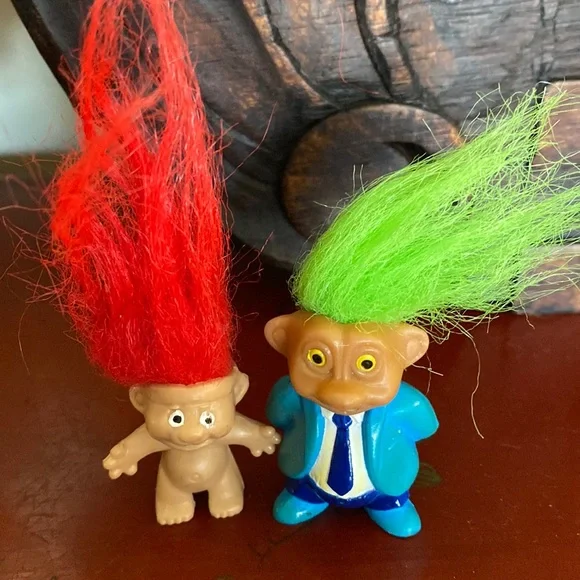 2 vintage troll dolls - Picture 1 of 3